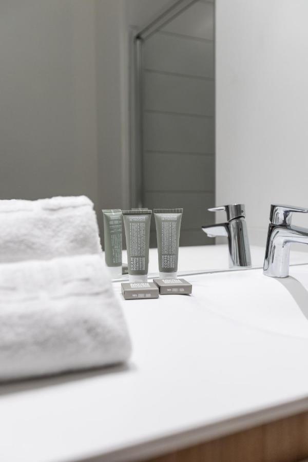 The Babel Community - Republique - Joliette Hotel มาร์กเซย ภายนอก รูปภาพ